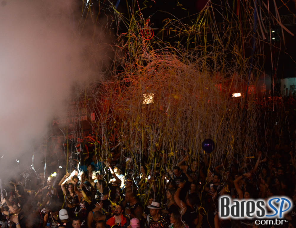 Camarote Bar Brahma recebeu Baile do Bem no Desfile das Capeão Camarote Bar Brahma recebeu Baile do Bem no Desfile das Capeão