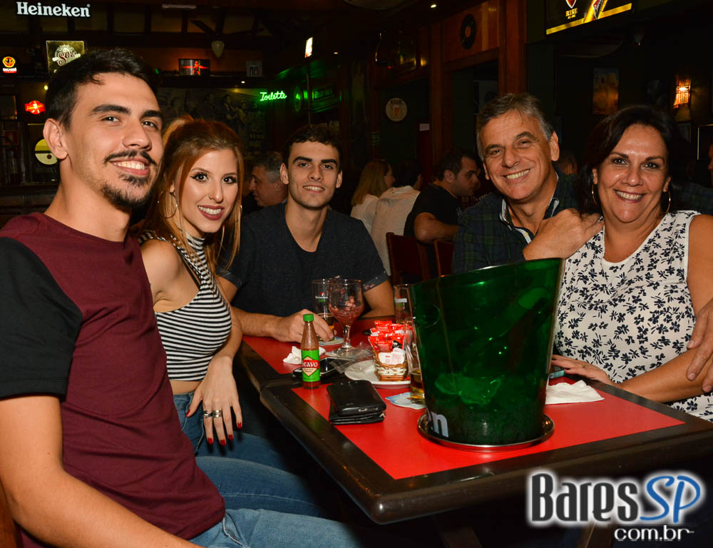 Alex Frontera Jazz e banda Bordel 69 comandaram o sábado do Ton Ton Jazz Alex Frontera Jazz e banda Bordel 69 comandaram o sábado do Ton Ton Jazz