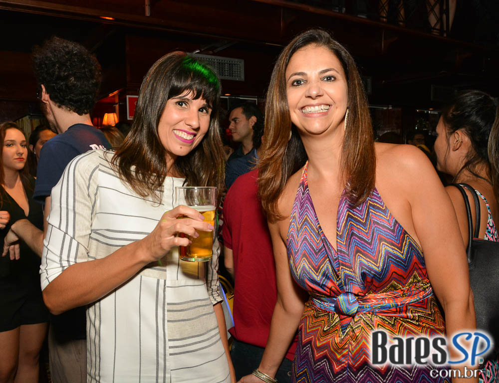 Banda Go Ahead se apresentou no palco do The Blue Pub Banda Go Ahead se apresentou no palco do The Blue Pub