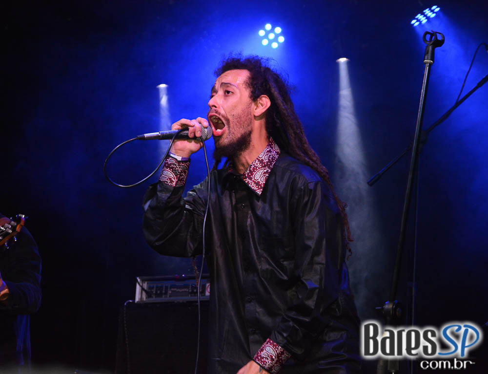 Bandas La Família 019, Ameaça, Brinquedo Torto e Hector Dub com clássicos do rock no Aquarius Rock Bar Bandas La Família 019, Ameaça, Brinquedo Torto e Hector Dub com clássicos do rock no Aquarius Rock Bar