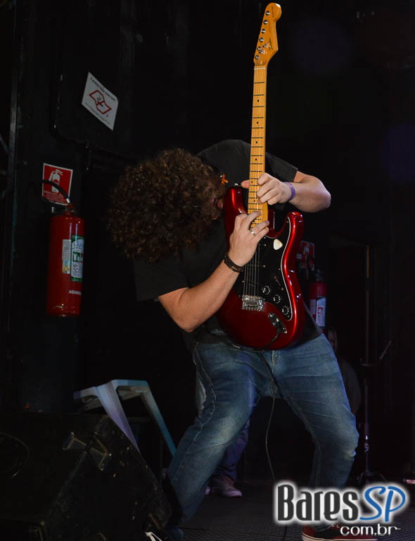 Bandas La Família 019, Ameaça, Brinquedo Torto e Hector Dub com clássicos do rock no Aquarius Rock Bar Bandas La Família 019, Ameaça, Brinquedo Torto e Hector Dub com clássicos do rock no Aquarius Rock Bar