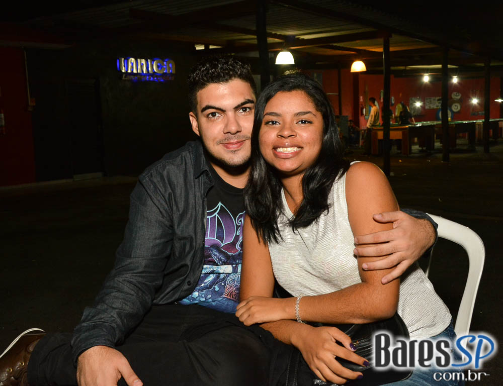 Bandas La Família 019, Ameaça, Brinquedo Torto e Hector Dub com clássicos do rock no Aquarius Rock Bar Bandas La Família 019, Ameaça, Brinquedo Torto e Hector Dub com clássicos do rock no Aquarius Rock Bar