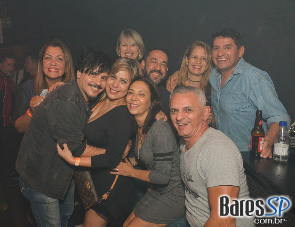 Noite da Cerveja Budweiser agitou a sexta-feira do Akbar Lounge e Disco Noite da Cerveja Budweiser agitou a sexta-feira do Akbar Lounge e Disco