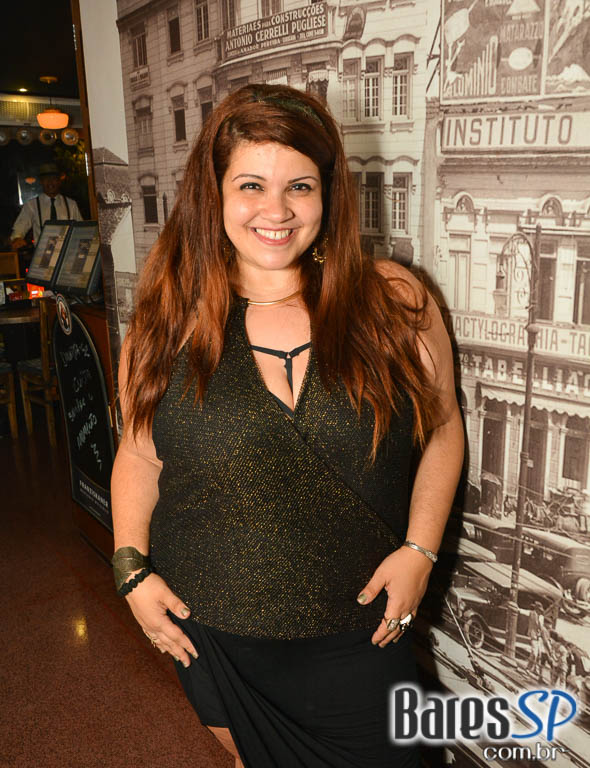 Noite da Cerveja Budweiser agitou a sexta-feira do Akbar Lounge e Disco Noite da Cerveja Budweiser agitou a sexta-feira do Akbar Lounge e Disco