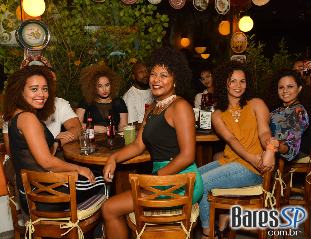 Noite da Cerveja Budweiser agitou a sexta-feira do Akbar Lounge e Disco Noite da Cerveja Budweiser agitou a sexta-feira do Akbar Lounge e Disco