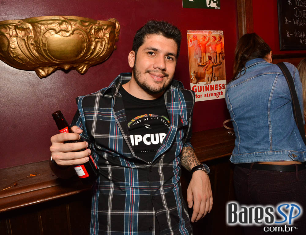 Junkie Box e William Kim comandaram o sábado do Republic Pub Junkie Box e William Kim comandaram o sábado do Republic Pub