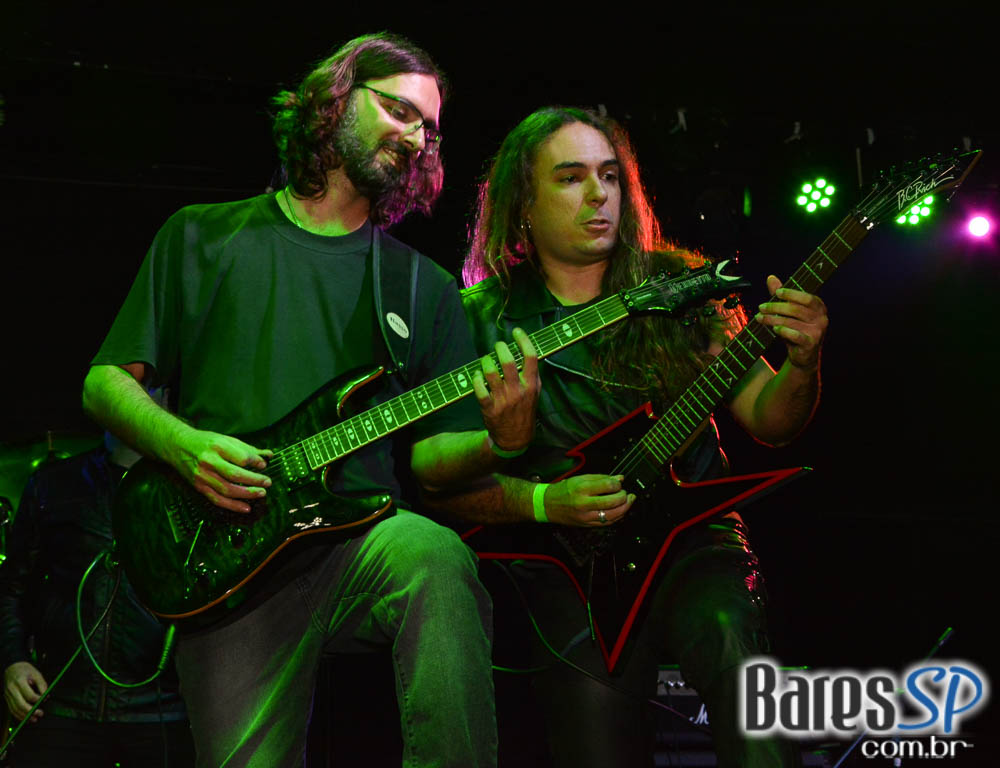 Covers com as bandas Ozzmozzy, Steel Tormentor, Master Piece e Eletric Eye animaram a noite do Aquarius Rock Bar Covers com as bandas Ozzmozzy, Steel Tormentor, Master Piece e Eletric Eye animaram a noite do Aquarius Rock Bar