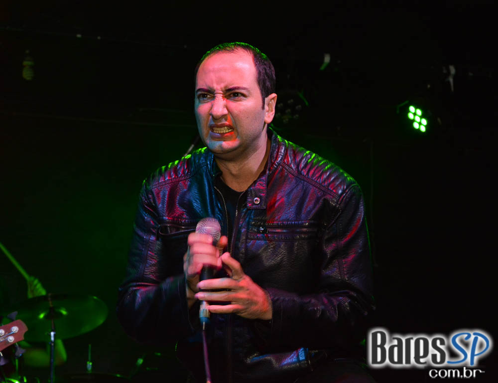 Covers com as bandas Ozzmozzy, Steel Tormentor, Master Piece e Eletric Eye animaram a noite do Aquarius Rock Bar Covers com as bandas Ozzmozzy, Steel Tormentor, Master Piece e Eletric Eye animaram a noite do Aquarius Rock Bar