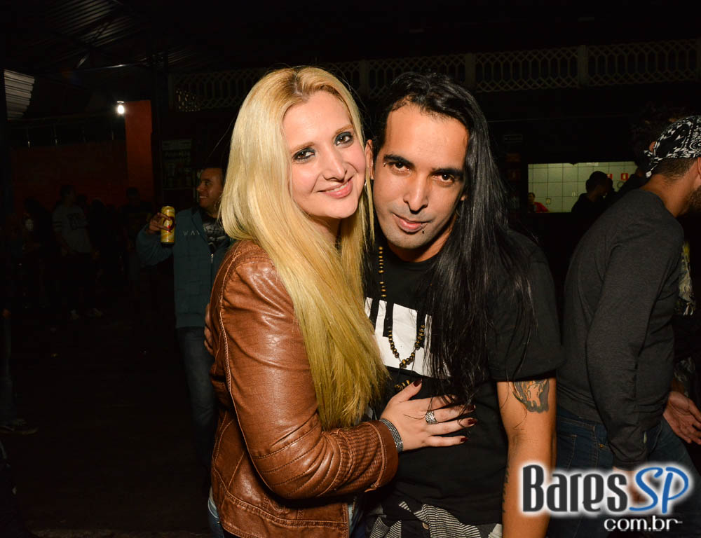 Covers com as bandas Ozzmozzy, Steel Tormentor, Master Piece e Eletric Eye animaram a noite do Aquarius Rock Bar Covers com as bandas Ozzmozzy, Steel Tormentor, Master Piece e Eletric Eye animaram a noite do Aquarius Rock Bar