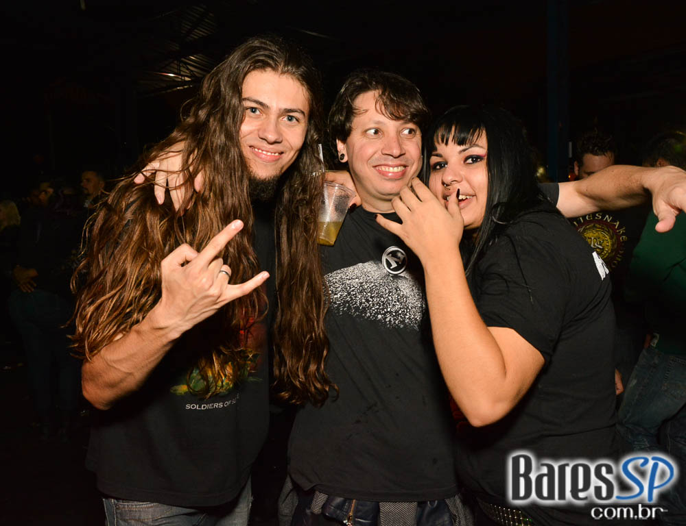 Covers com as bandas Ozzmozzy, Steel Tormentor, Master Piece e Eletric Eye animaram a noite do Aquarius Rock Bar Covers com as bandas Ozzmozzy, Steel Tormentor, Master Piece e Eletric Eye animaram a noite do Aquarius Rock Bar