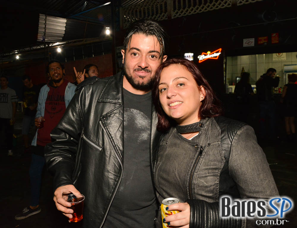 Covers com as bandas Ozzmozzy, Steel Tormentor, Master Piece e Eletric Eye animaram a noite do Aquarius Rock Bar Covers com as bandas Ozzmozzy, Steel Tormentor, Master Piece e Eletric Eye animaram a noite do Aquarius Rock Bar