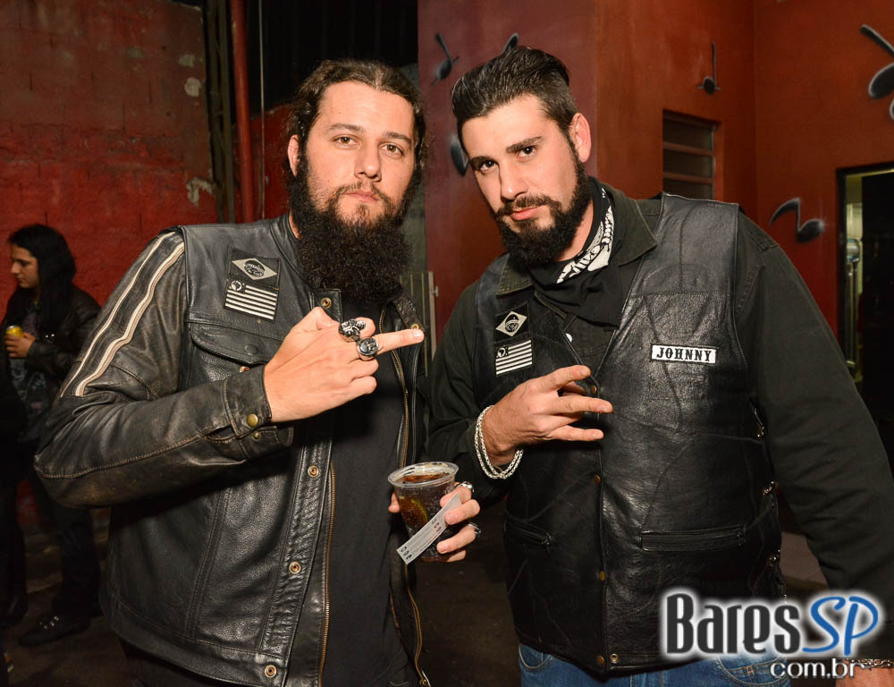 Covers com as bandas Ozzmozzy, Steel Tormentor, Master Piece e Eletric Eye animaram a noite do Aquarius Rock Bar Covers com as bandas Ozzmozzy, Steel Tormentor, Master Piece e Eletric Eye animaram a noite do Aquarius Rock Bar