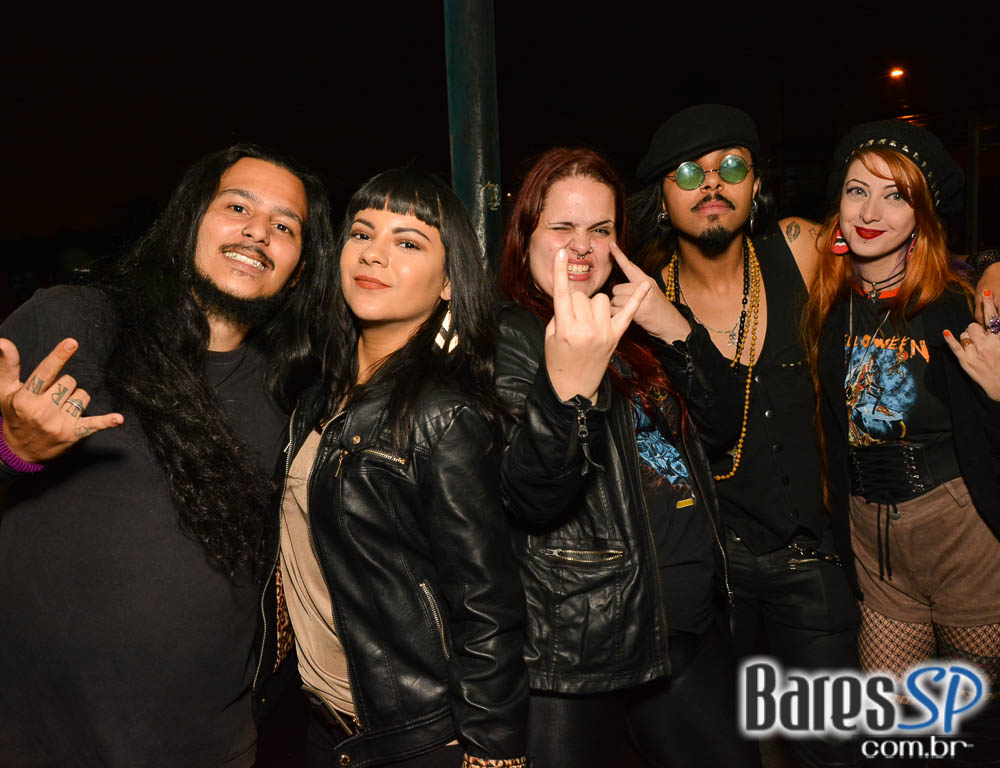 Covers com as bandas Ozzmozzy, Steel Tormentor, Master Piece e Eletric Eye animaram a noite do Aquarius Rock Bar Covers com as bandas Ozzmozzy, Steel Tormentor, Master Piece e Eletric Eye animaram a noite do Aquarius Rock Bar