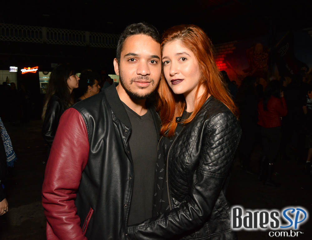 Covers com as bandas Ozzmozzy, Steel Tormentor, Master Piece e Eletric Eye animaram a noite do Aquarius Rock Bar Covers com as bandas Ozzmozzy, Steel Tormentor, Master Piece e Eletric Eye animaram a noite do Aquarius Rock Bar