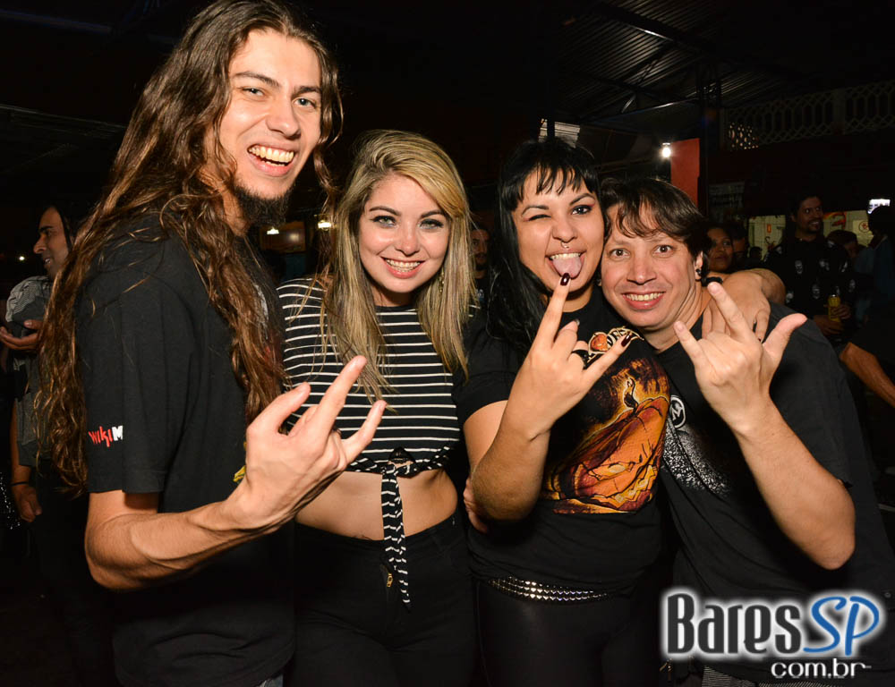 Covers com as bandas Ozzmozzy, Steel Tormentor, Master Piece e Eletric Eye animaram a noite do Aquarius Rock Bar Covers com as bandas Ozzmozzy, Steel Tormentor, Master Piece e Eletric Eye animaram a noite do Aquarius Rock Bar