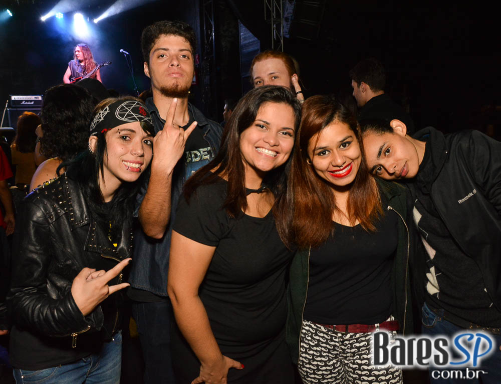 Covers com as bandas Ozzmozzy, Steel Tormentor, Master Piece e Eletric Eye animaram a noite do Aquarius Rock Bar Covers com as bandas Ozzmozzy, Steel Tormentor, Master Piece e Eletric Eye animaram a noite do Aquarius Rock Bar