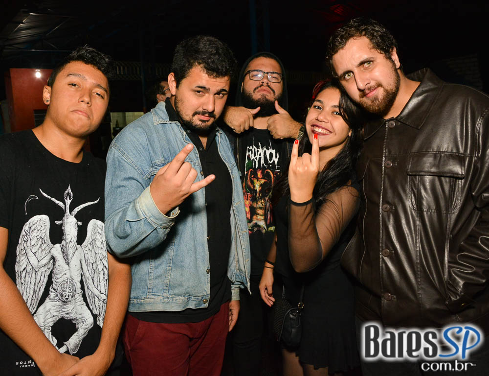 Covers com as bandas Ozzmozzy, Steel Tormentor, Master Piece e Eletric Eye animaram a noite do Aquarius Rock Bar Covers com as bandas Ozzmozzy, Steel Tormentor, Master Piece e Eletric Eye animaram a noite do Aquarius Rock Bar
