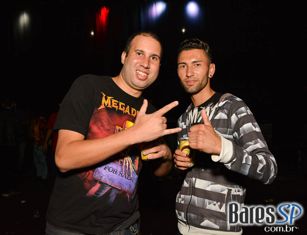 Covers com as bandas Ozzmozzy, Steel Tormentor, Master Piece e Eletric Eye animaram a noite do Aquarius Rock Bar Covers com as bandas Ozzmozzy, Steel Tormentor, Master Piece e Eletric Eye animaram a noite do Aquarius Rock Bar