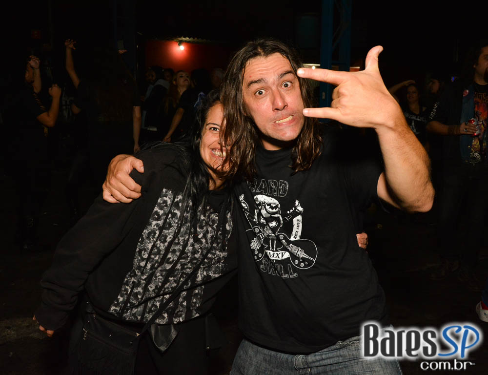 Covers com as bandas Ozzmozzy, Steel Tormentor, Master Piece e Eletric Eye animaram a noite do Aquarius Rock Bar Covers com as bandas Ozzmozzy, Steel Tormentor, Master Piece e Eletric Eye animaram a noite do Aquarius Rock Bar