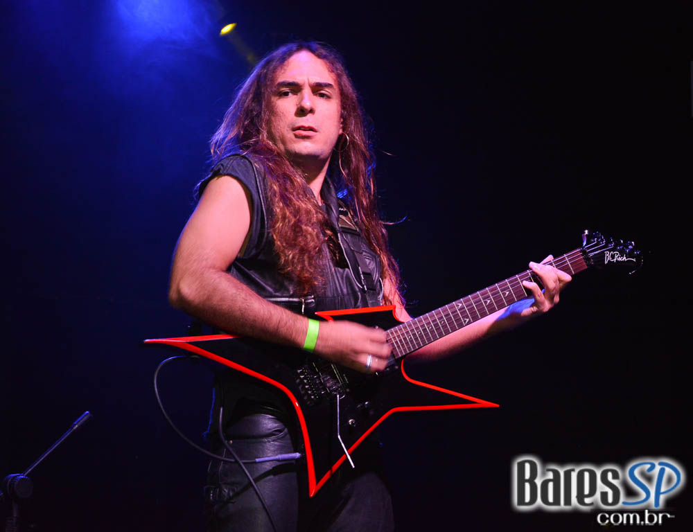 Covers com as bandas Ozzmozzy, Steel Tormentor, Master Piece e Eletric Eye animaram a noite do Aquarius Rock Bar Covers com as bandas Ozzmozzy, Steel Tormentor, Master Piece e Eletric Eye animaram a noite do Aquarius Rock Bar