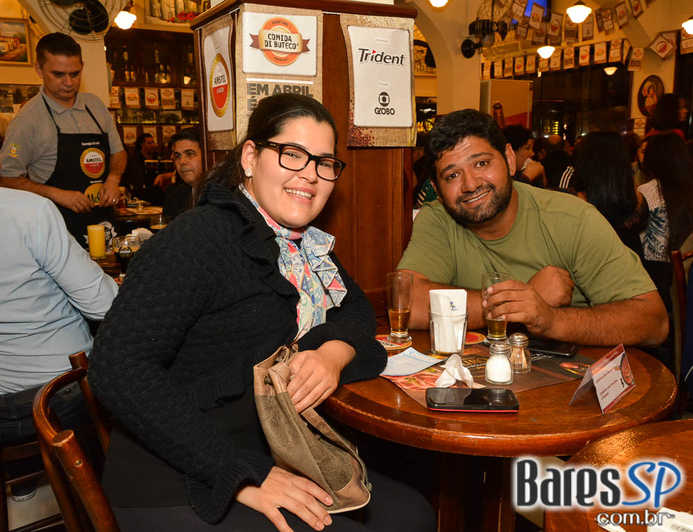 Grupo Transachoro e Dennis Alencar comandaram o sábado no Bar Birô Grupo Transachoro e Dennis Alencar comandaram o sábado no Bar Birô