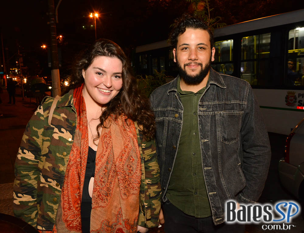 Grupo Transachoro e Dennis Alencar comandaram o sábado no Bar Birô Grupo Transachoro e Dennis Alencar comandaram o sábado no Bar Birô