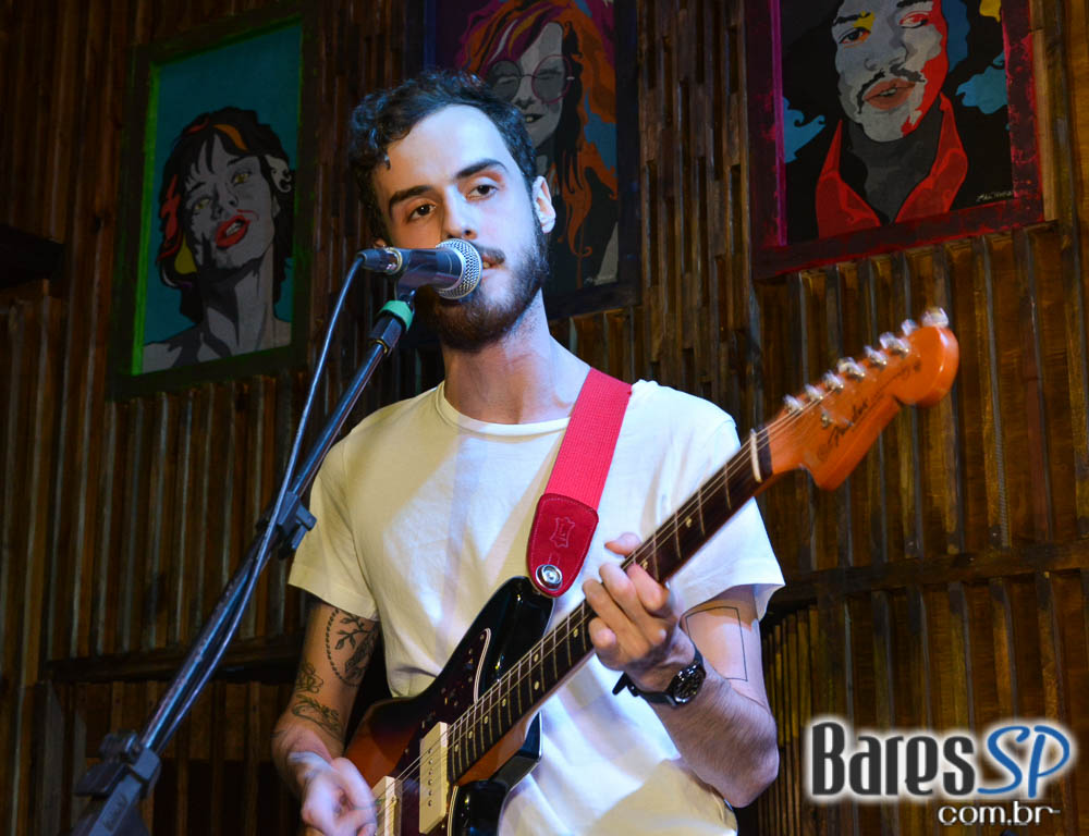 The Chefs, Mané i Zé e Maleguetas animaram a noite com pop rock no Ton Ton Jazz The Chefs, Mané i Zé e Maleguetas animaram a noite com pop rock no Ton Ton Jazz