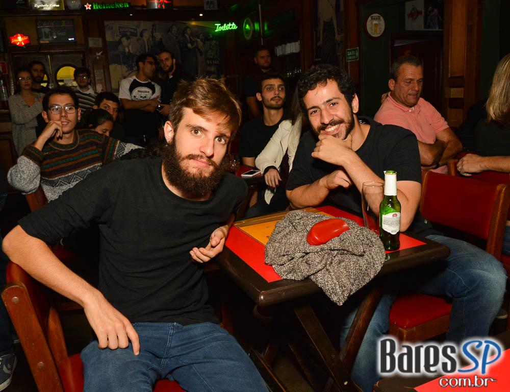 The Chefs, Mané i Zé e Maleguetas animaram a noite com pop rock no Ton Ton Jazz The Chefs, Mané i Zé e Maleguetas animaram a noite com pop rock no Ton Ton Jazz