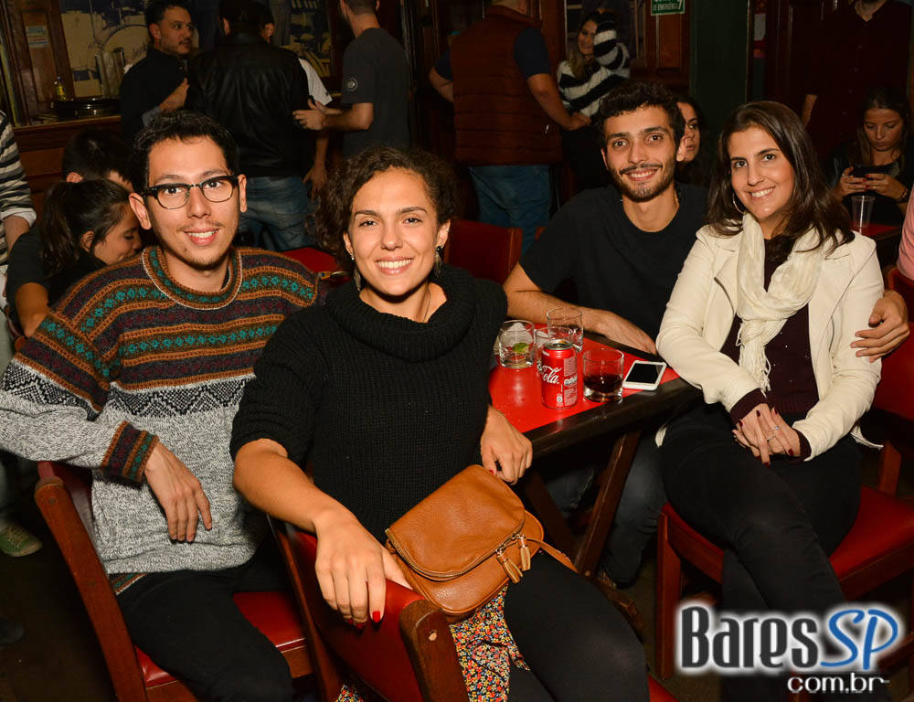 The Chefs, Mané i Zé e Maleguetas animaram a noite com pop rock no Ton Ton Jazz The Chefs, Mané i Zé e Maleguetas animaram a noite com pop rock no Ton Ton Jazz