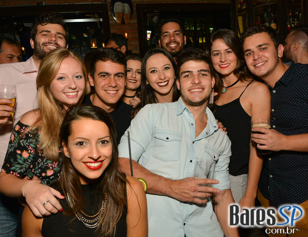 Banda Jack Joe comandou a noite com pop rock no Dublin Banda Jack Joe comandou a noite com pop rock no Dublin