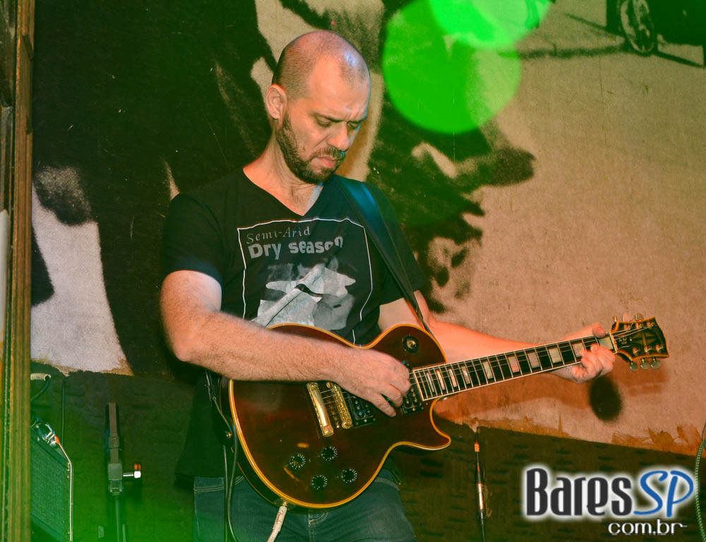 Banda Jack Joe comandou a noite com pop rock no Dublin Banda Jack Joe comandou a noite com pop rock no Dublin