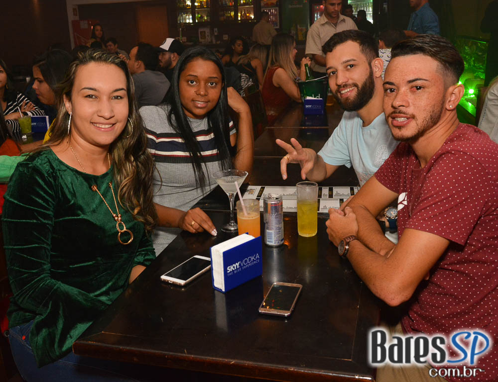 O Samba Chegou no Bar Santa Julia com grupo Façanha, Marquinhos Sensação, Beleleu, Sall, Samba Hits e Rodrigo Rios O Samba Chegou no Bar Santa Julia com grupo Façanha, Marquinhos Sensação, Beleleu, Sall, Samba Hits e Rodrigo Rios