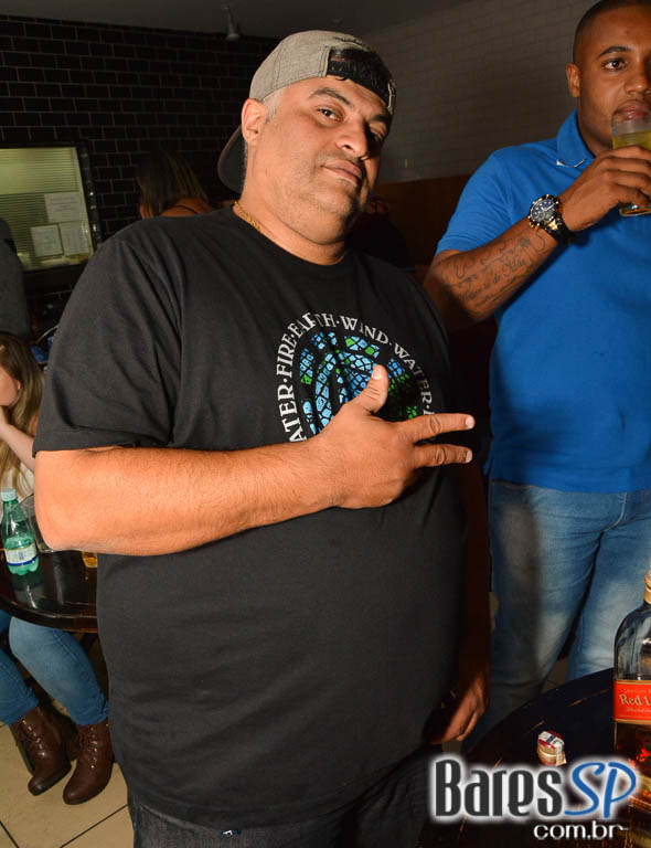 O Samba Chegou no Bar Santa Julia com grupo Façanha, Marquinhos Sensação, Beleleu, Sall, Samba Hits e Rodrigo Rios O Samba Chegou no Bar Santa Julia com grupo Façanha, Marquinhos Sensação, Beleleu, Sall, Samba Hits e Rodrigo Rios