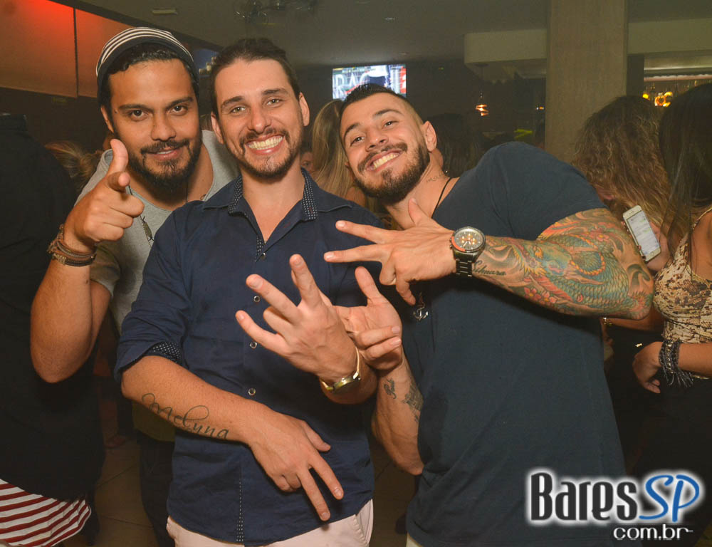 O Samba Chegou no Bar Santa Julia com grupo Façanha, Marquinhos Sensação, Beleleu, Sall, Samba Hits e Rodrigo Rios O Samba Chegou no Bar Santa Julia com grupo Façanha, Marquinhos Sensação, Beleleu, Sall, Samba Hits e Rodrigo Rios