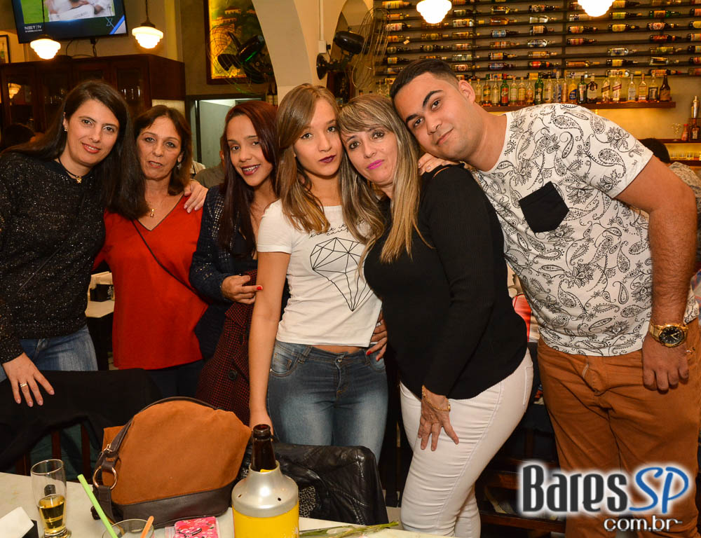 Grupo Transachoro e Banda Jornada se apresentaram no BarBirô Grupo Transachoro e Banda Jornada se apresentaram no BarBirô