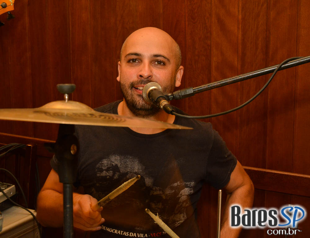 Grupo Transachoro e Banda Jornada se apresentaram no BarBirô Grupo Transachoro e Banda Jornada se apresentaram no BarBirô