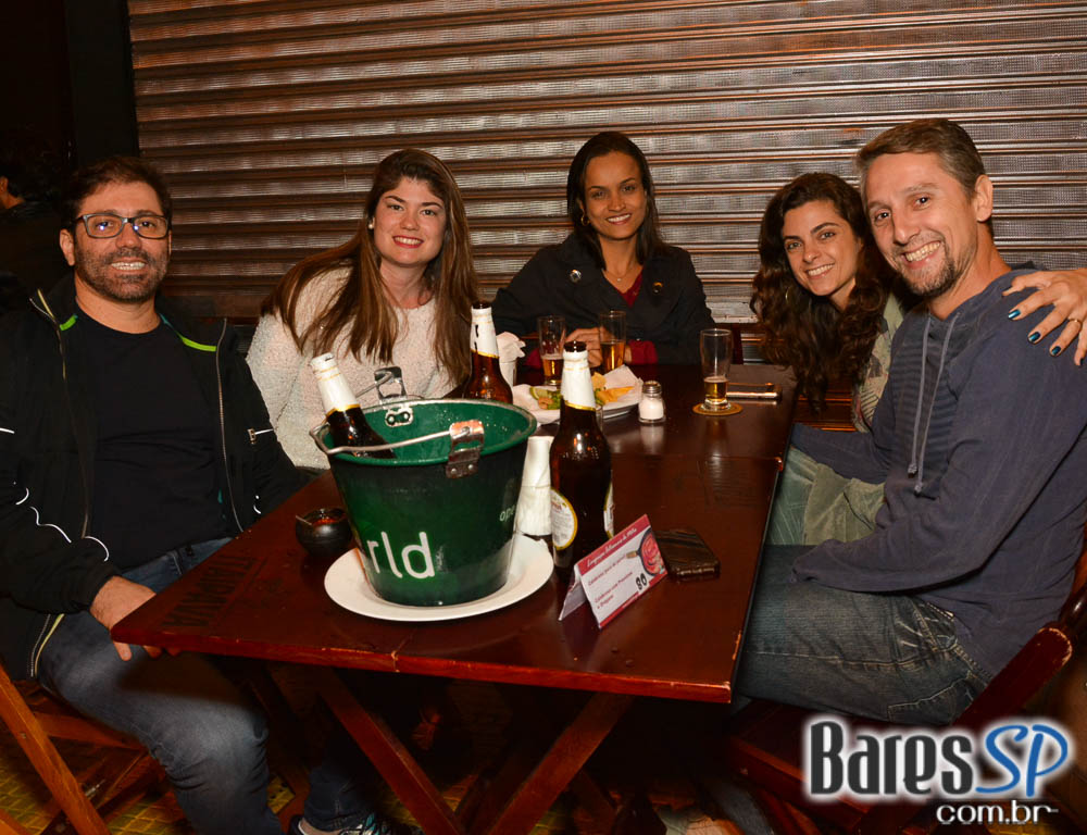 Grupo Transachoro e Banda Jornada se apresentaram no BarBirô Grupo Transachoro e Banda Jornada se apresentaram no BarBirô