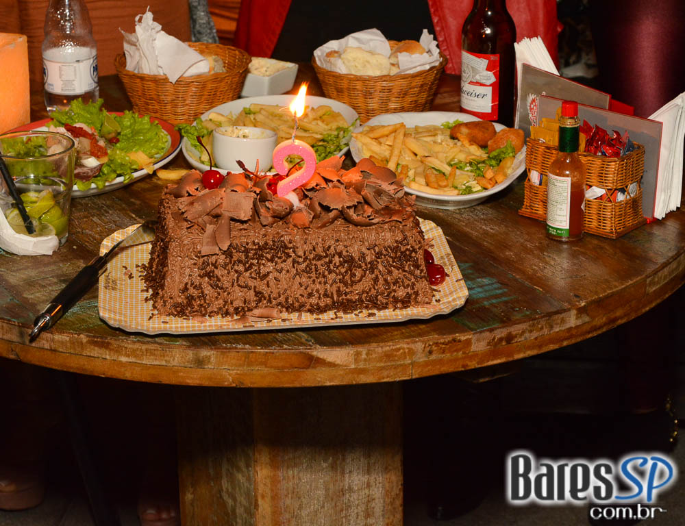 Noite do Chapéu comandou o sábado no Akbar Lounge e Disco Noite do Chapéu comandou o sábado no Akbar Lounge e Disco