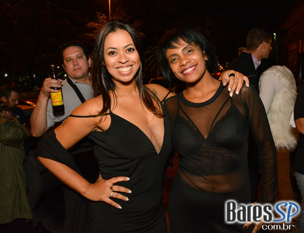 Os Manteigas apresentaram o melhor do MPB e pop rock no Bar Birô Os Manteigas apresentaram o melhor do MPB e pop rock no Bar Birô