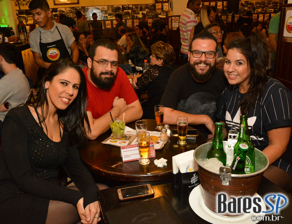 Os Manteigas apresentaram o melhor do MPB e pop rock no Bar Birô Os Manteigas apresentaram o melhor do MPB e pop rock no Bar Birô