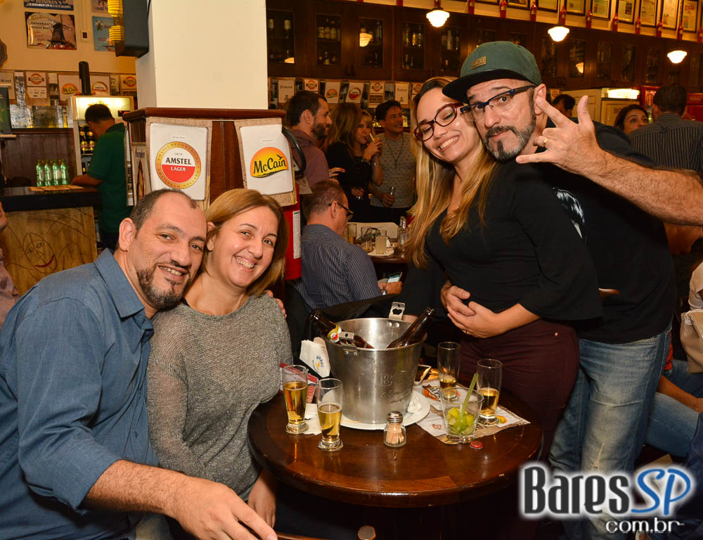 Os Manteigas apresentaram o melhor do MPB e pop rock no Bar Birô Os Manteigas apresentaram o melhor do MPB e pop rock no Bar Birô