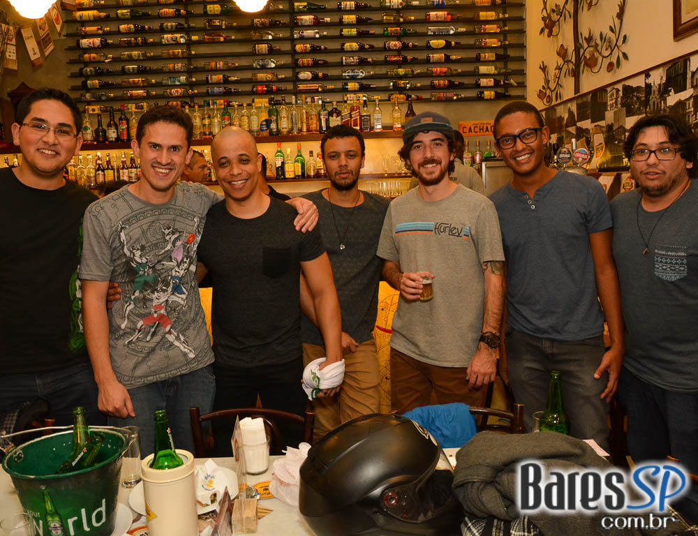 Os Manteigas apresentaram o melhor do MPB e pop rock no Bar Birô Os Manteigas apresentaram o melhor do MPB e pop rock no Bar Birô