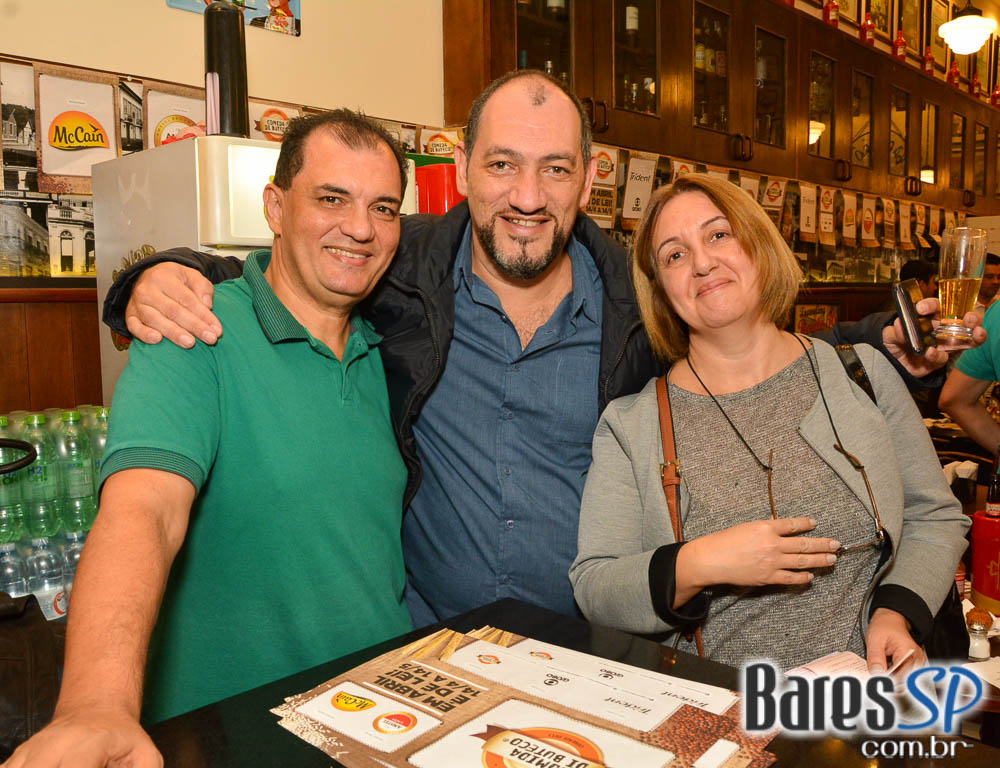 Os Manteigas apresentaram o melhor do MPB e pop rock no Bar Birô Os Manteigas apresentaram o melhor do MPB e pop rock no Bar Birô