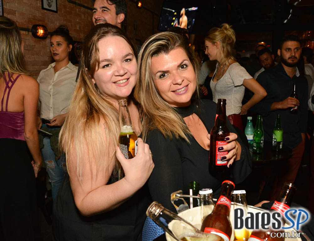 Sábado à noite com o sertanejo de Vander & Flavio, Anna Luiza e André Polonca no Vila 567 Sábado à noite com o sertanejo de Vander & Flavio, Anna Luiza e André Polonca no Vila 567