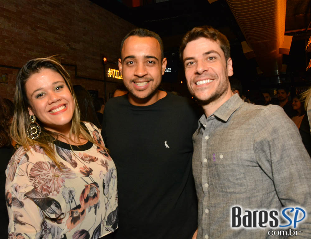 Sábado à noite com o sertanejo de Vander & Flavio, Anna Luiza e André Polonca no Vila 567 Sábado à noite com o sertanejo de Vander & Flavio, Anna Luiza e André Polonca no Vila 567