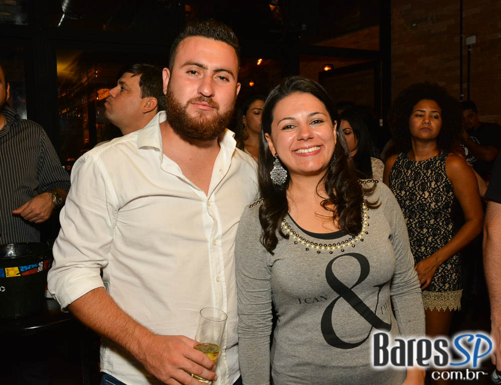 Sábado à noite com o sertanejo de Vander & Flavio, Anna Luiza e André Polonca no Vila 567 Sábado à noite com o sertanejo de Vander & Flavio, Anna Luiza e André Polonca no Vila 567