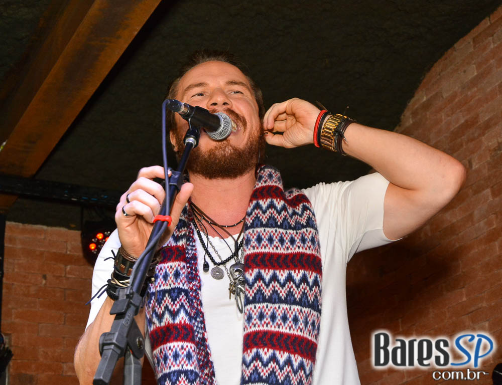 Sábado à noite com o sertanejo de Vander & Flavio, Anna Luiza e André Polonca no Vila 567 Sábado à noite com o sertanejo de Vander & Flavio, Anna Luiza e André Polonca no Vila 567