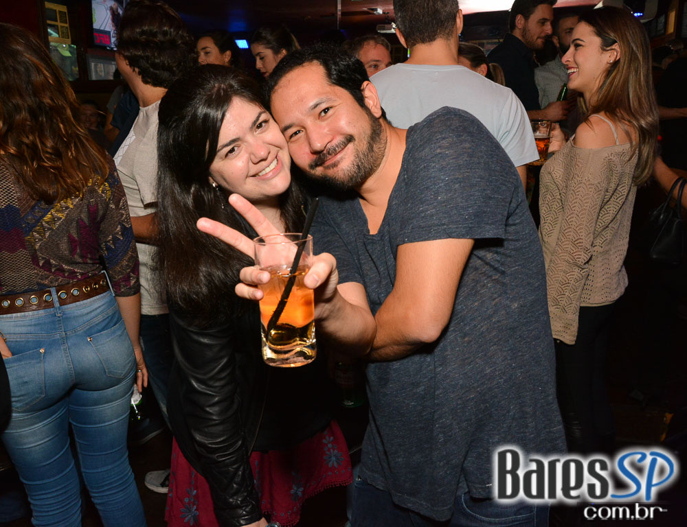 Banda Vih comandou a noite com muito rock no Republic Pub Banda Vih comandou a noite com muito rock no Republic Pub