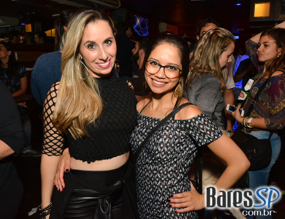 Banda Vih comandou a noite com muito rock no Republic Pub Banda Vih comandou a noite com muito rock no Republic Pub