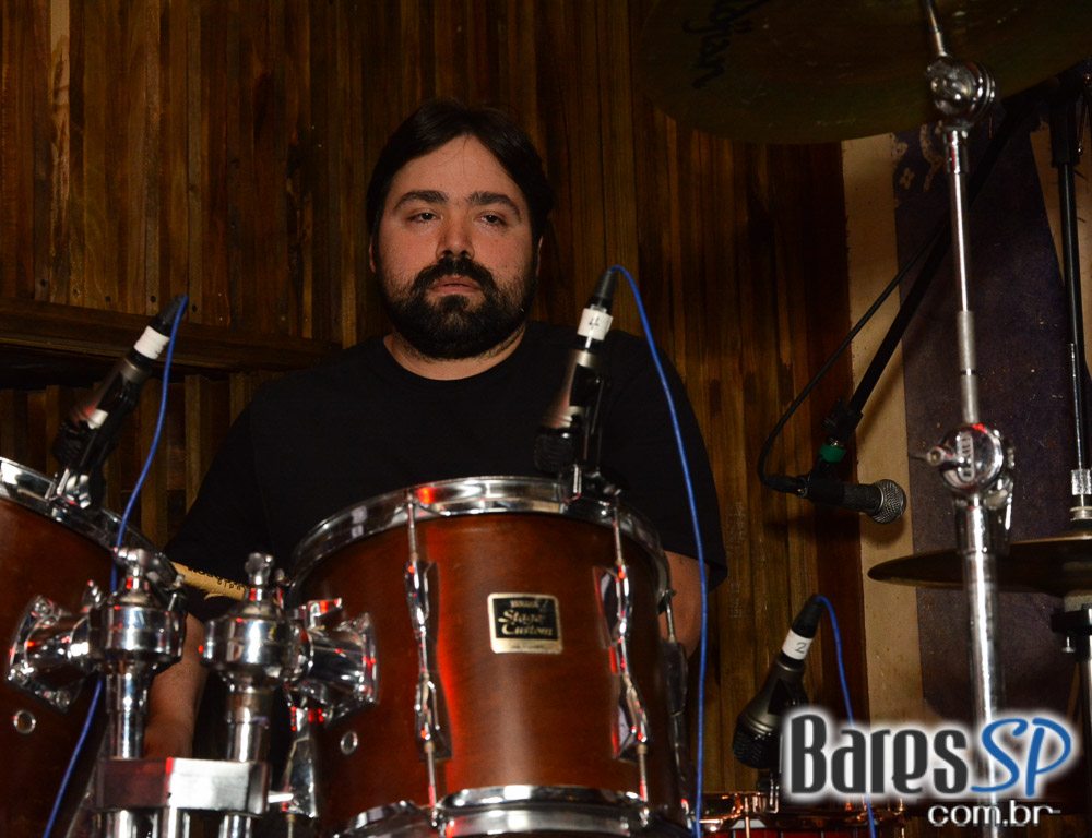 Bandas Greenbow Alabama e 113 com muito pop rock animaram o Ton Ton Jazz Bandas Greenbow Alabama e 113 com muito pop rock animaram o Ton Ton Jazz